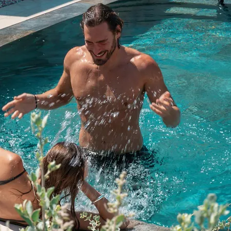 Nous Santorini 5* Mesariá
