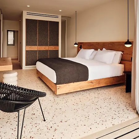 Feriested Nous Santorini 5*